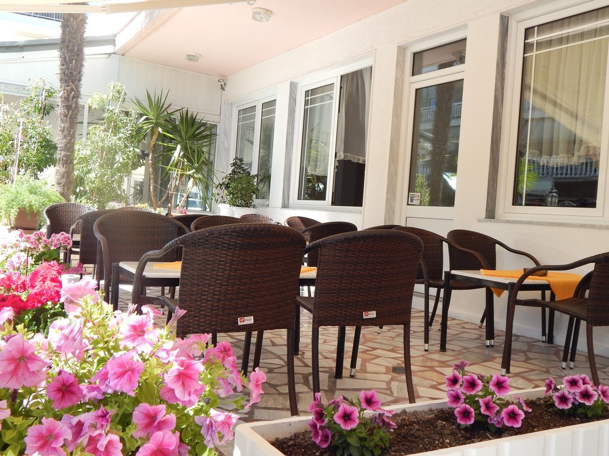 Hotel Gold Stern à Paralía Extérieur photo